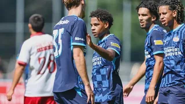 Prachtige treffer Noah Fernandez in beeld | ESPN: 'Kappen nou'