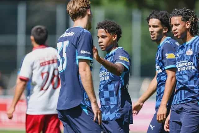 Prachtige treffer Noah Fernandez in beeld | ESPN: 'Kappen nou'