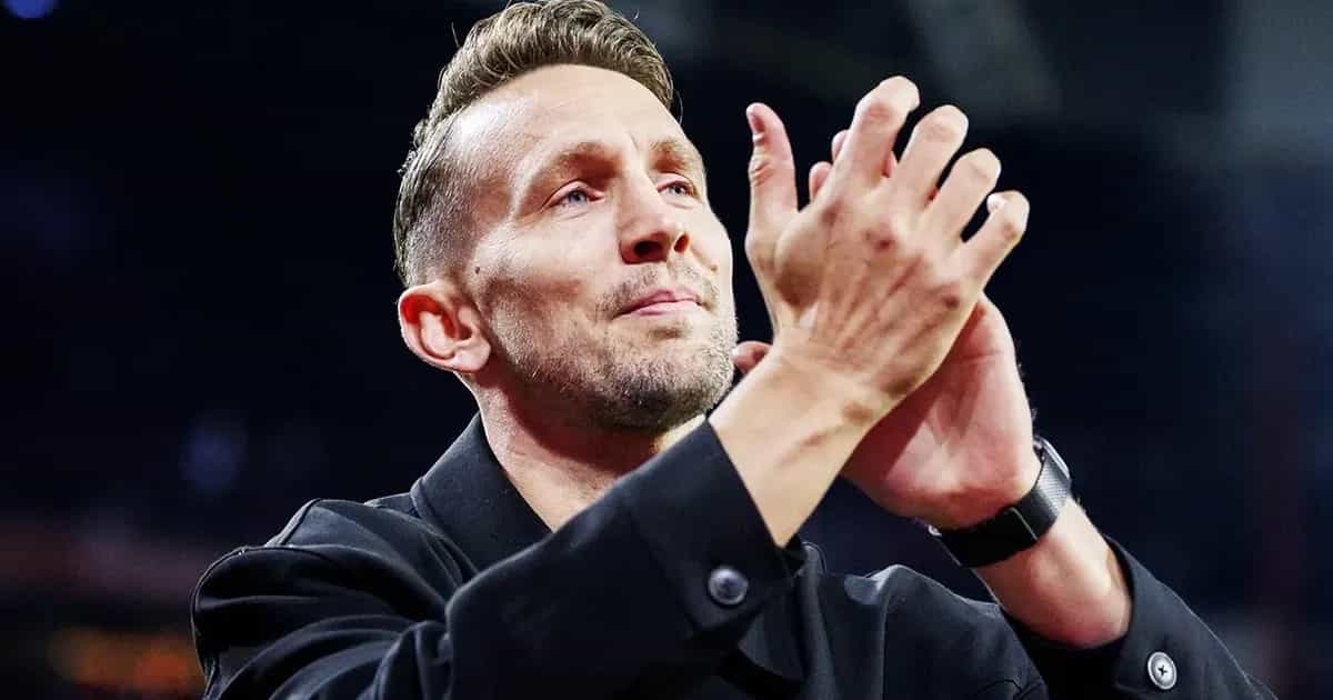 Kritische evaluatie gewenst? | 'Haal Luuk de Jong of Hendrie Kruzen'