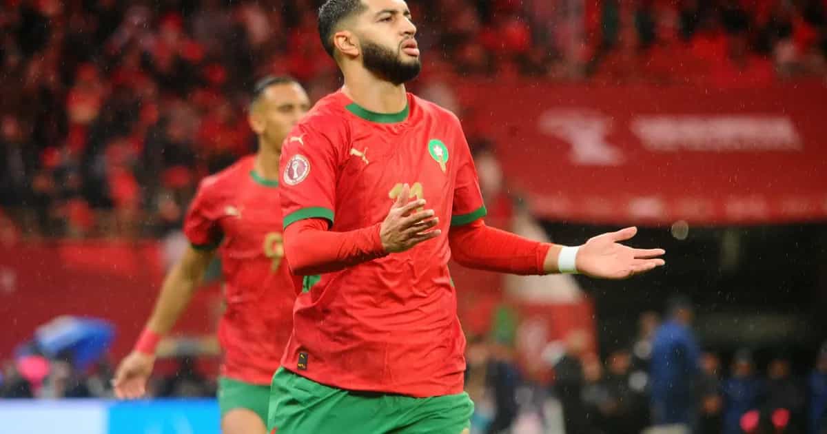 Hevige emoties bij familie Saibari, die Koeman voor schut zet als 'Eredivisiespeler' | Tussen 5 verdedigers 120 minuten aanspeelbaar