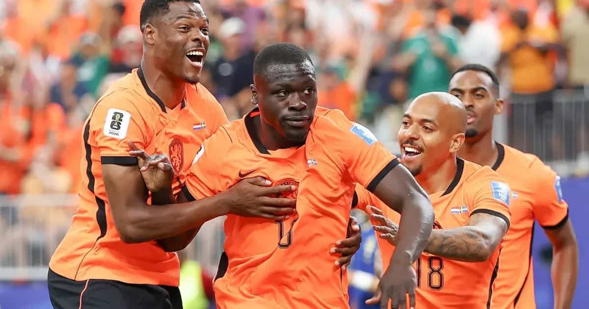 Vedettengedrag vs geen vedettengedrag: ‘Laat hem zijn laatste interland gespeeld hebben’