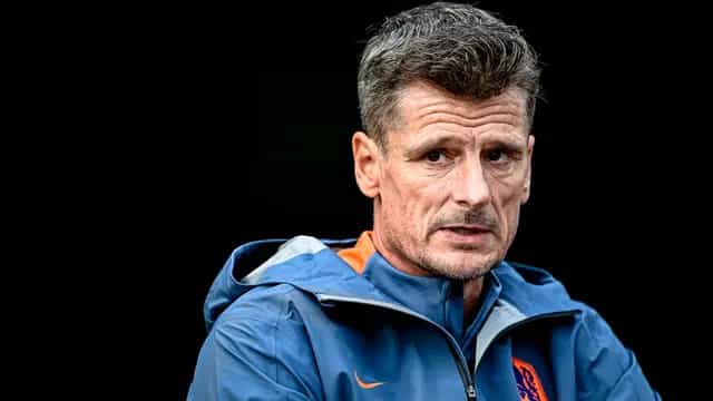 PSV- én Oranje-fans wijzen naar Wim Jonk inzake afwezigheid Joey Veerman bij Oranje