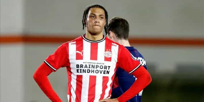 Potentiele PSV 1-spits revalideert al 18 maanden, toekomst als top- én profvoetballer onzeker geworden