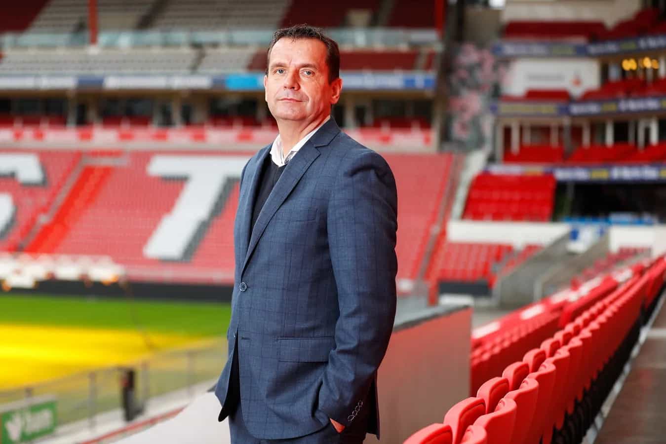 Cientos de reacciones, el PSV responde