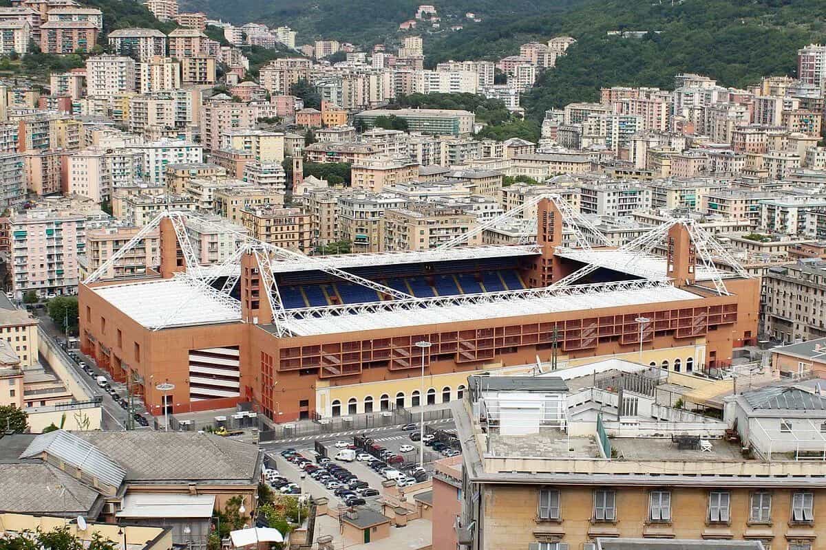 Italiaanse journalist: PSV meldt zich in Genua