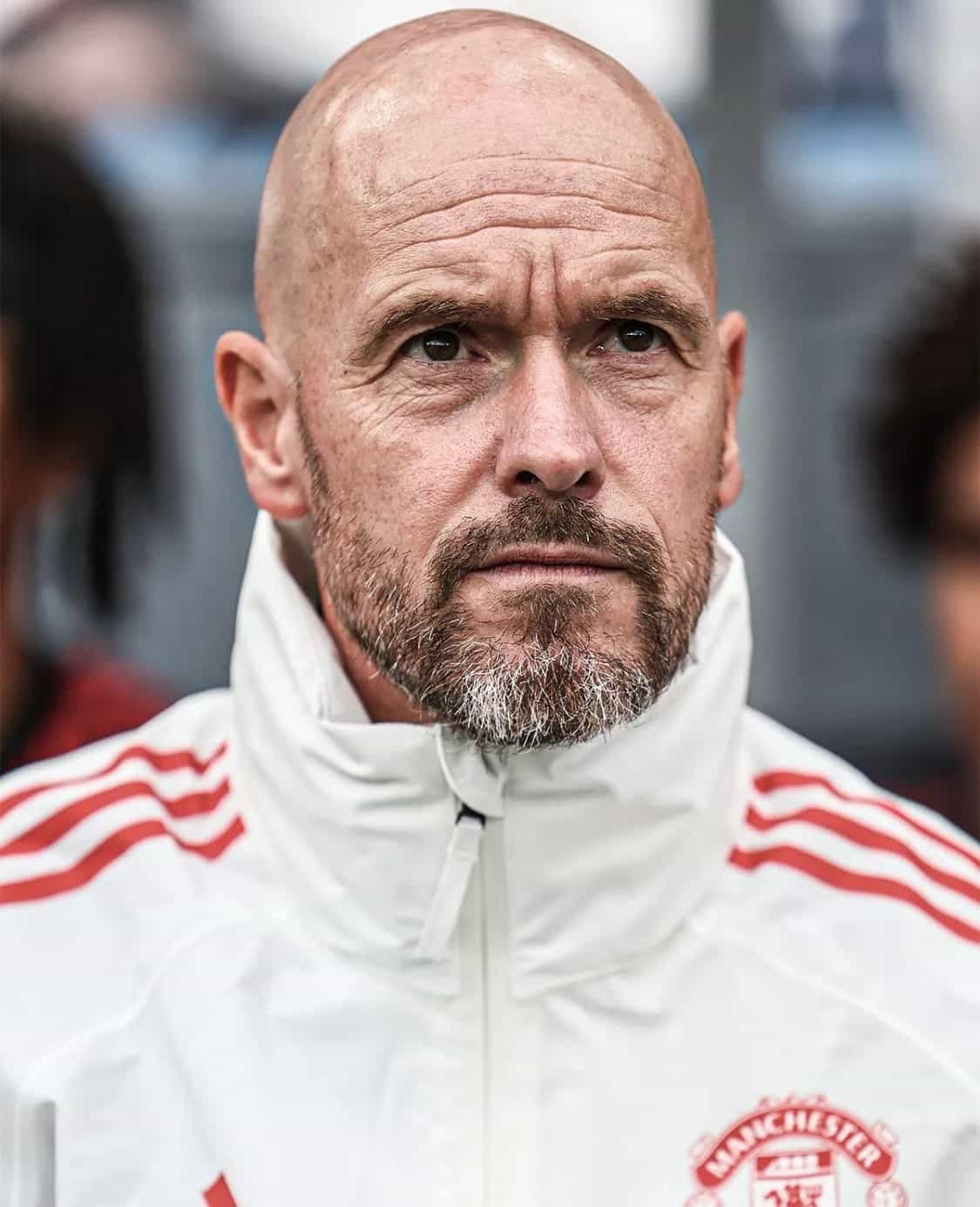 Ten Hag blij met transfer Tyrell Malacia naar PSV maar plaatst toch kanttekening