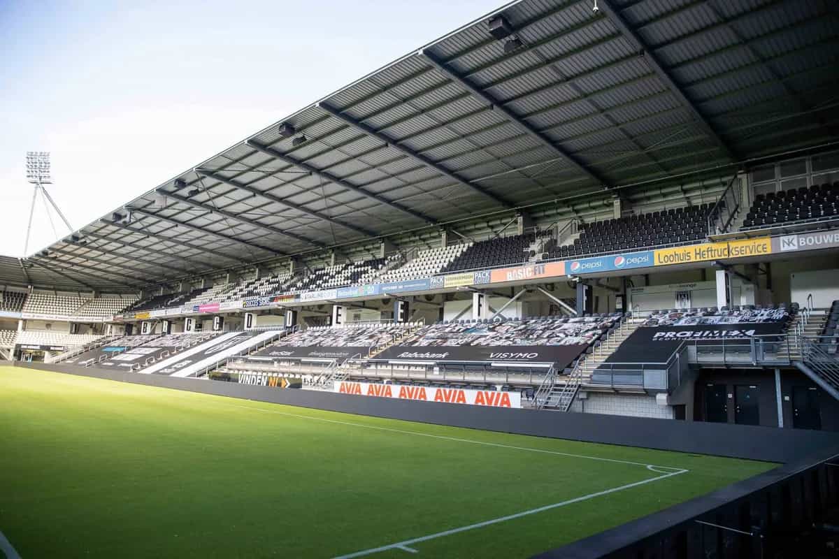 Peter Bosz reageert na contractverlenging en laat zich uit over basisplaats Ricardo Pepi