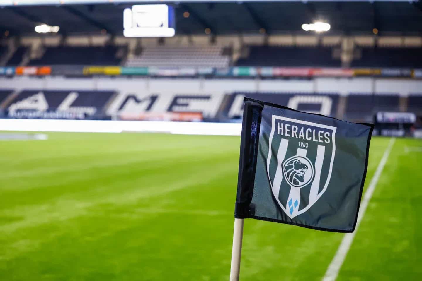 ESPN-commentator wijst naar Wanner | 'Als je niet beter zou weten, denk je dat PSV punten verspeeld heeft'