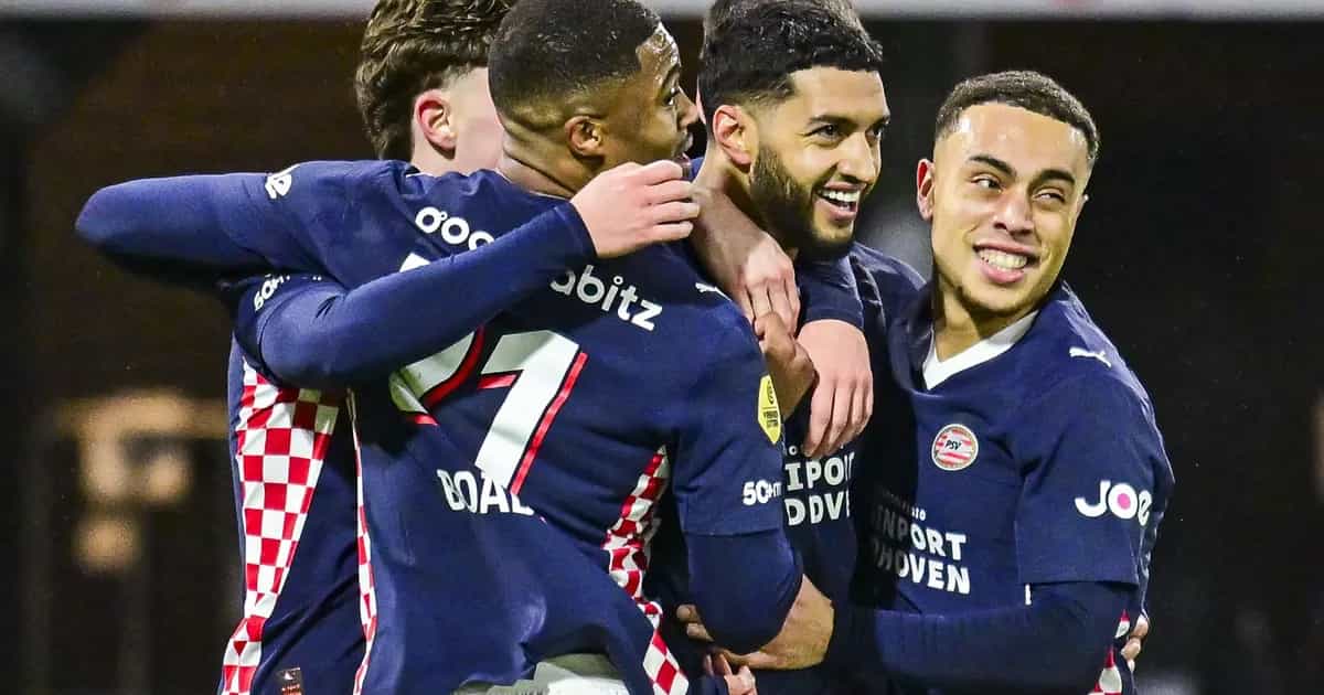 KNVB abordado após a viagem a Ibiza do PSV: “Então é preciso convidar também”