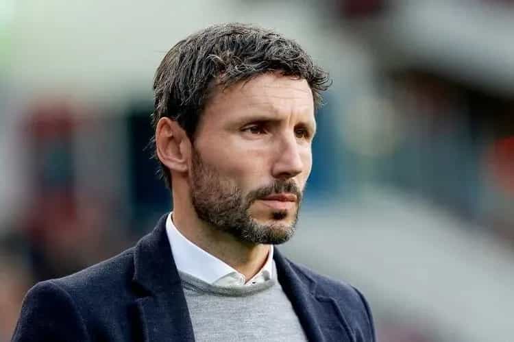 PSV-verzorger blikt terug op tijd met Van Bommel als coach: 'Geldt ook voor jou, k*tbelg'