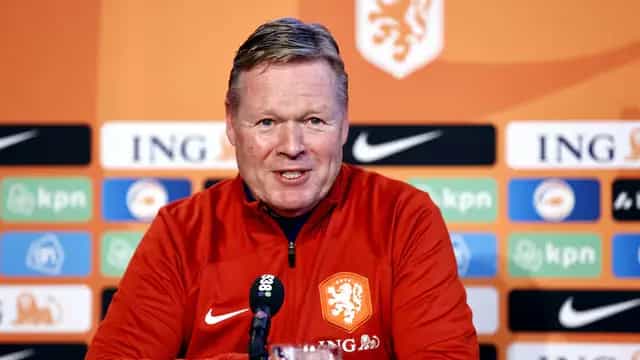 Koeman verrast: basisopstelling Nederlands elftal tegen Zweden bekend