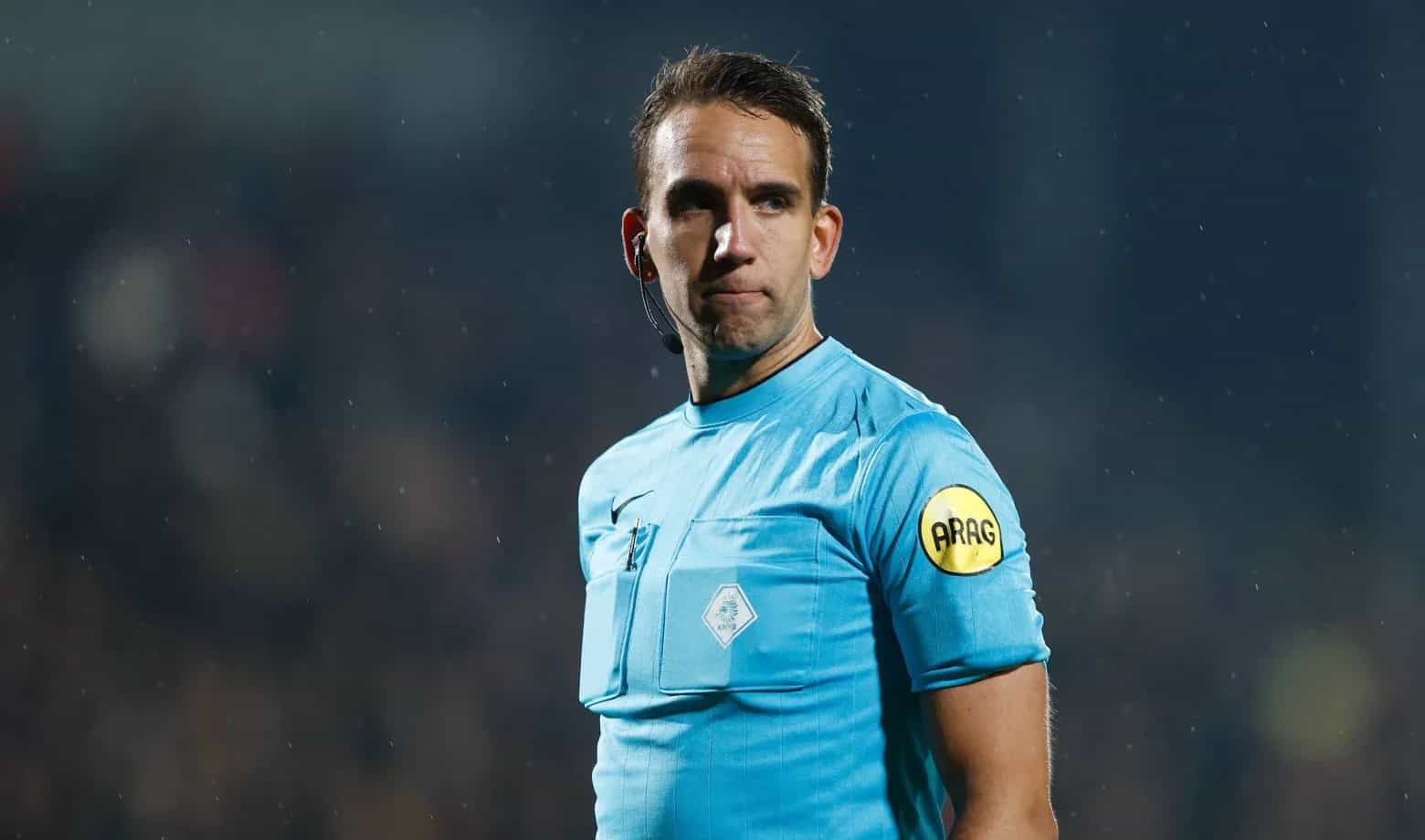 Opmerkelijk besluit ESPN | Interview scheidsrechter Clay Ruperi, bekend van Feyenoord - PSV, verwijderd