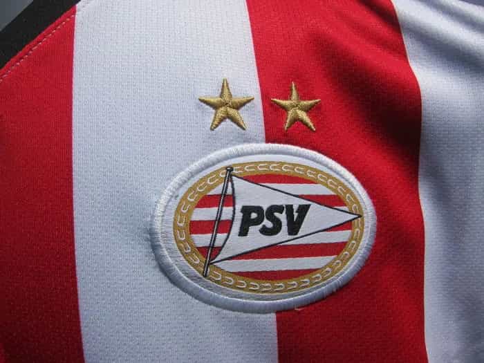 In dit kalenderjaar wil PSV-bestuurder de befaamde en vurig gewenste derde ster op het shirt gerealiseerd zien