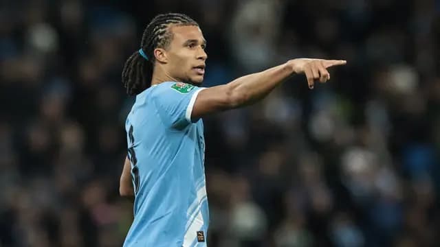 «A contratação de Nathan Aké pelo PSV é muito boa para o clube»