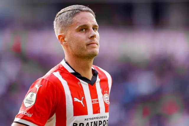 Veerman contactado por clubes italianos: "Talvez seja também o mais belo confronto"