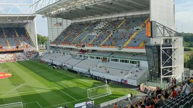De Franse nummer twee geeft nog altijd niet op, PSV stugge onderhandelingspartner?