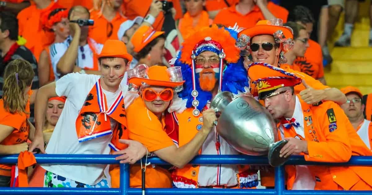 PSV-coryfeeën oneens met elkaar over Oranje: 'Waar haal jij dat vandaan?'