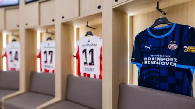 Gemengde reacties op mogelijk nieuw thuisshirt PSV: 'Dit gaan we niet menen toch?'