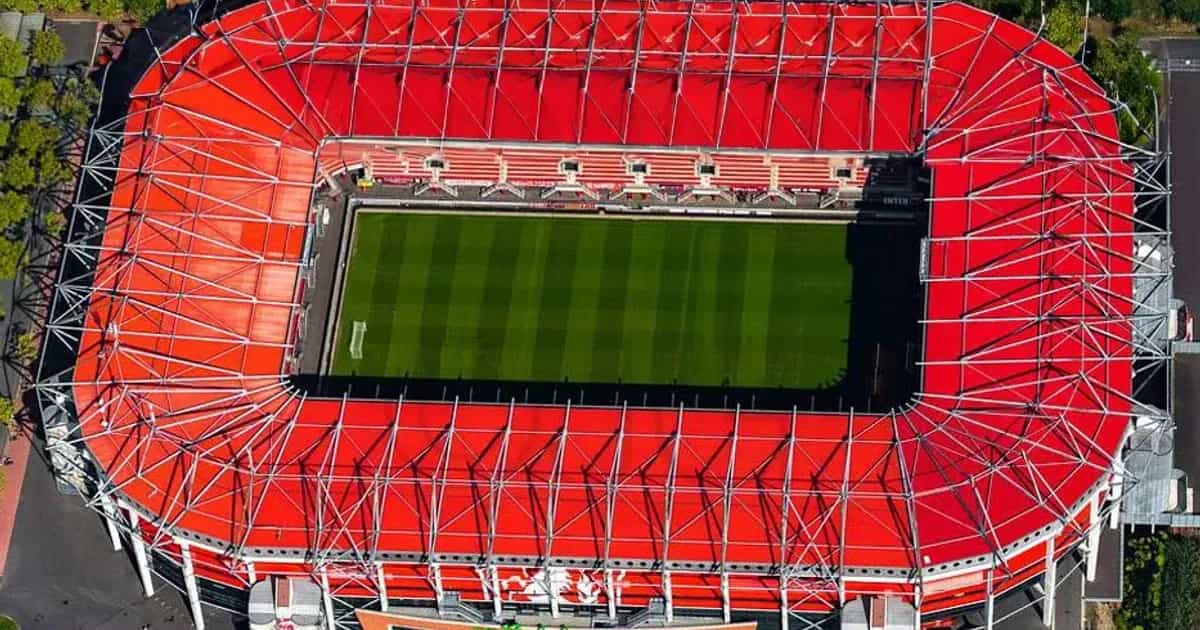 El PSV recibe un arco de honor por parte del FC Twente: «No es más que lo normal»