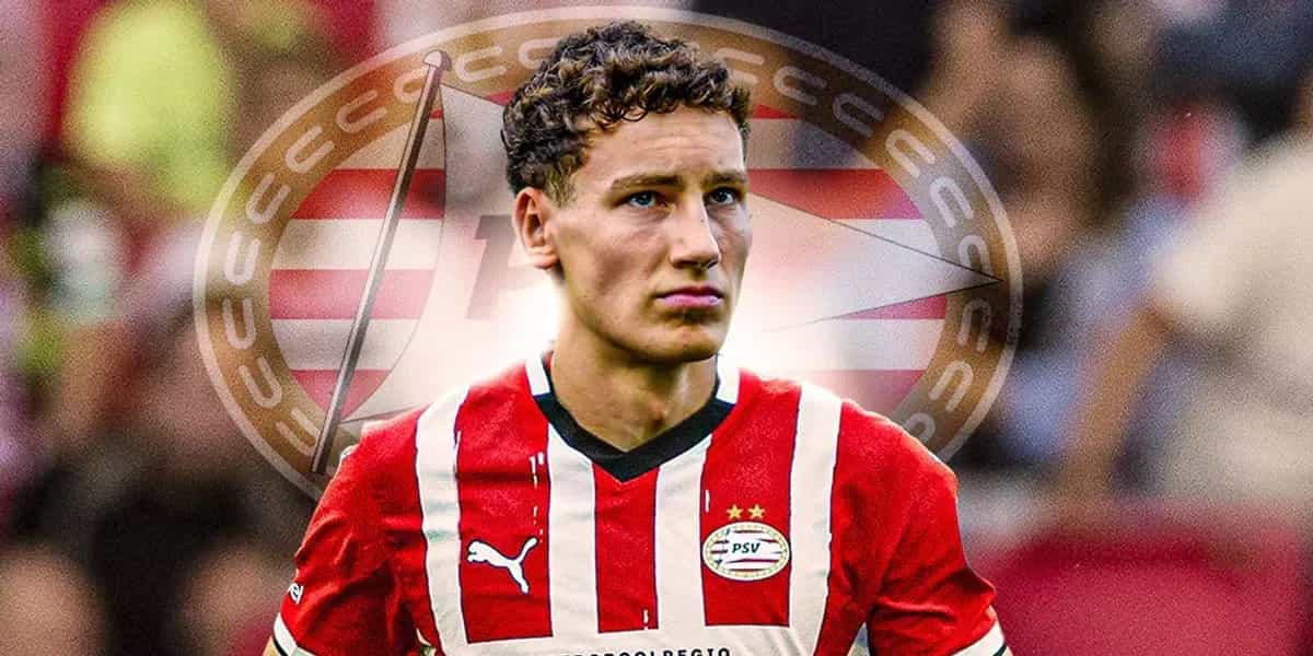A volta de Van Bommel dá ao PSV uma imagem ainda mais forte, mas o contraponto sobre a defesa se faz ouvir.
