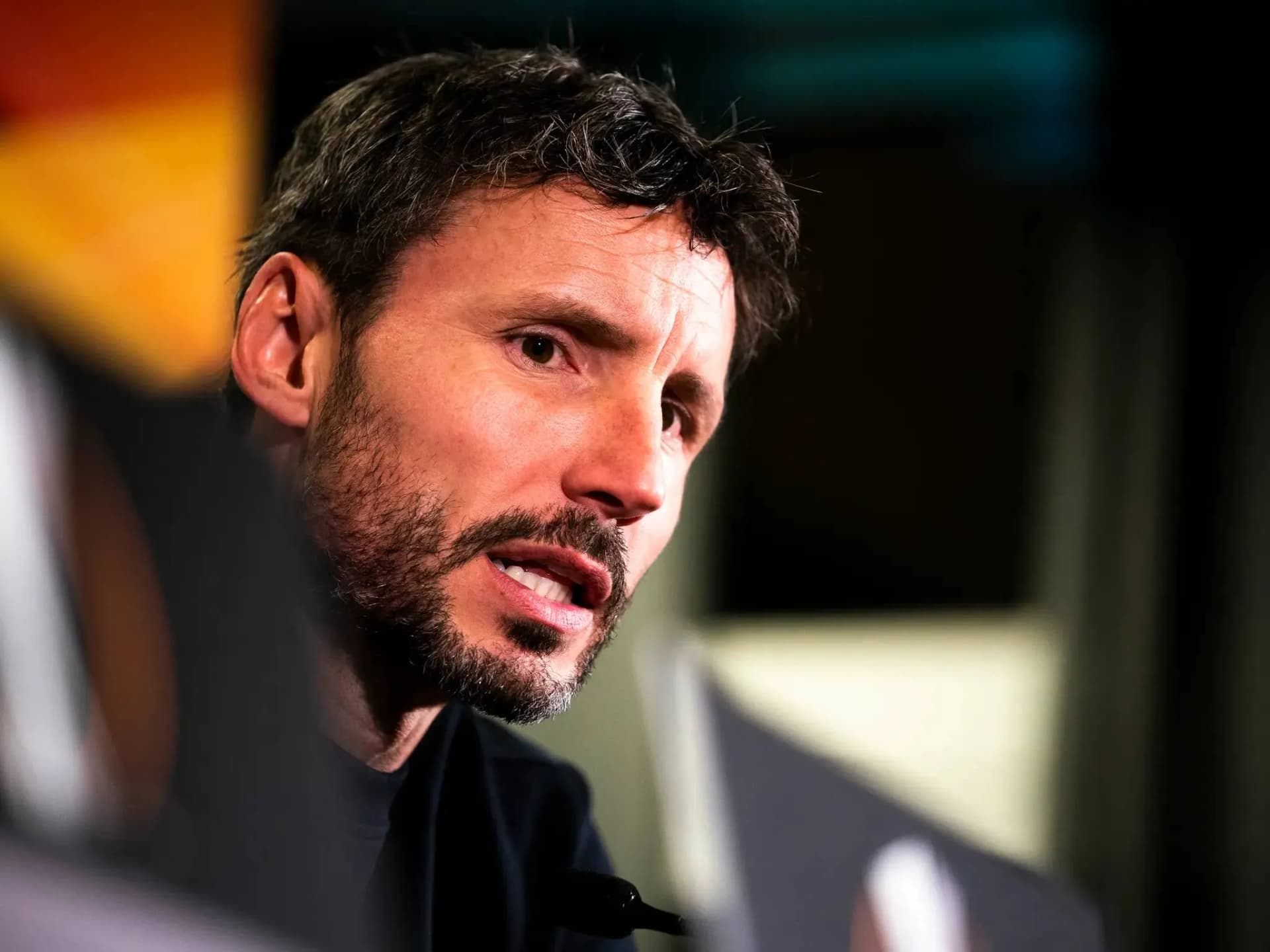 Mark van Bommel leeft mee met oude club en staat open voor nieuwe klus