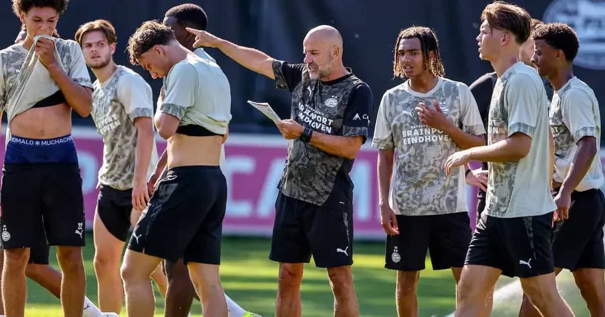 Bosz mira con un sentimiento positivo hacia la formación: “Hemos podido dar otro paso adelante”