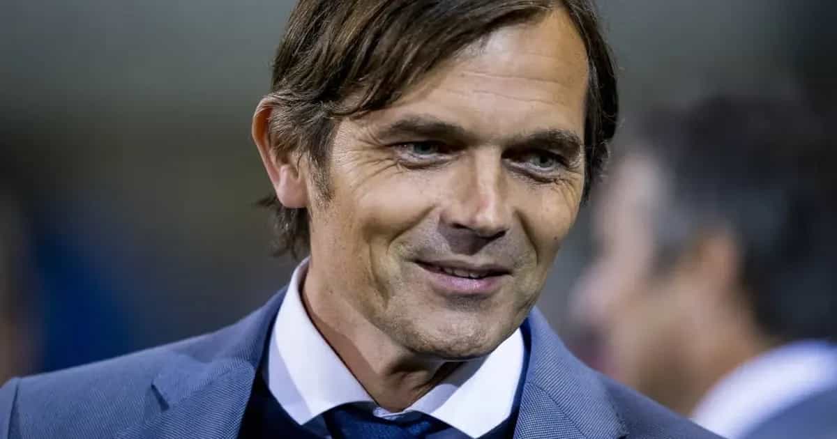 Cocu blikt terug op grootste fout uit loopbaan: 'De situatie bij de club was erg moeilijk'