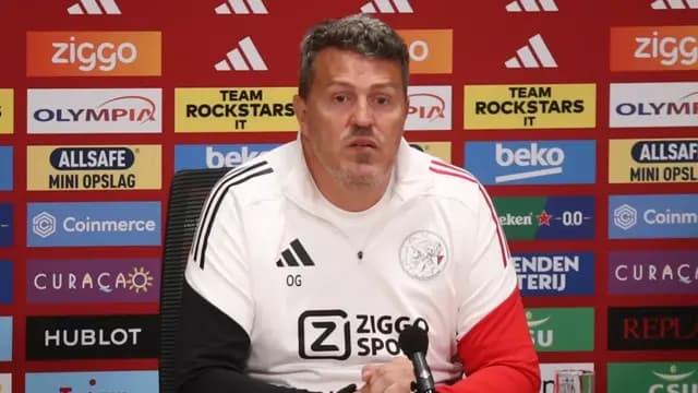 '500 punten achterstand' | Ajax-trainer Garcia: Dit was laatste landstitel PSV, Ajax volgend seizoen kampioen