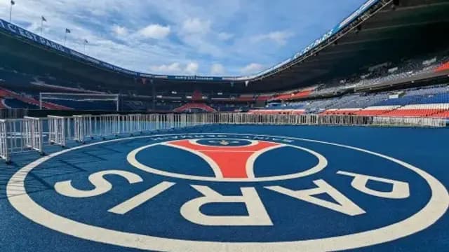 L'Equipe | PSV doet speler Paris Saint-Germain concrete aanbieding