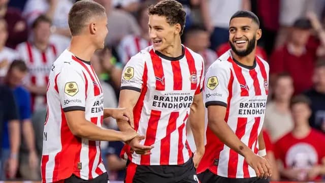 Ruben van Bommel mira hacia atrás sobre la lesión: «Eso sí que fue lo desagradable»