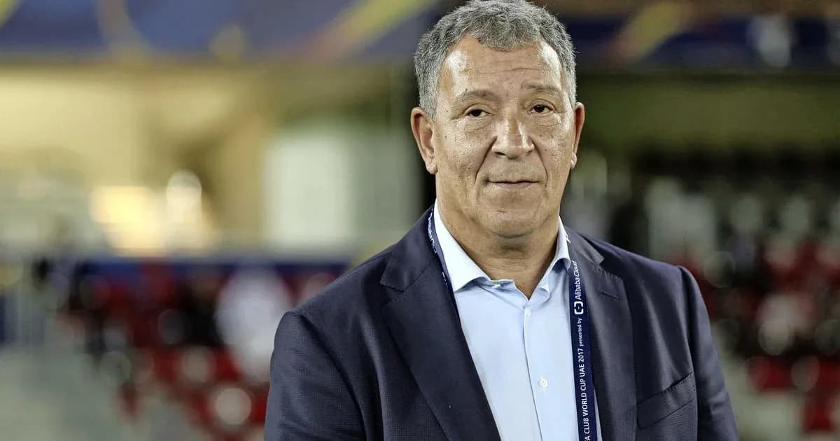 Henk ten Cate vê com bons olhos a transferência para o PSV, apesar da “imagem equivocada”
