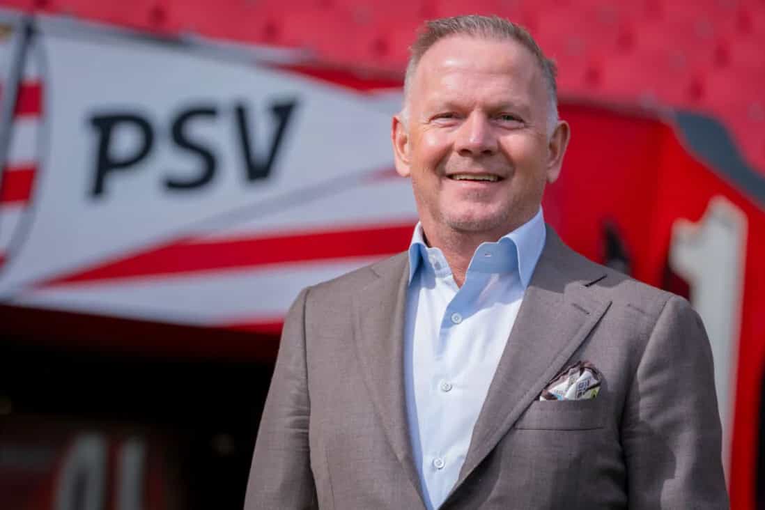 Robert van der Wallen kreeg een 'standje' van Marcel Brands: 'Niet doen, dat kan hier niet'